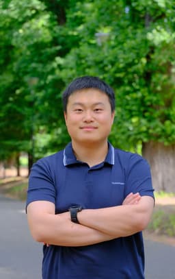 Mr. Guoxiang (Aaron) Guo